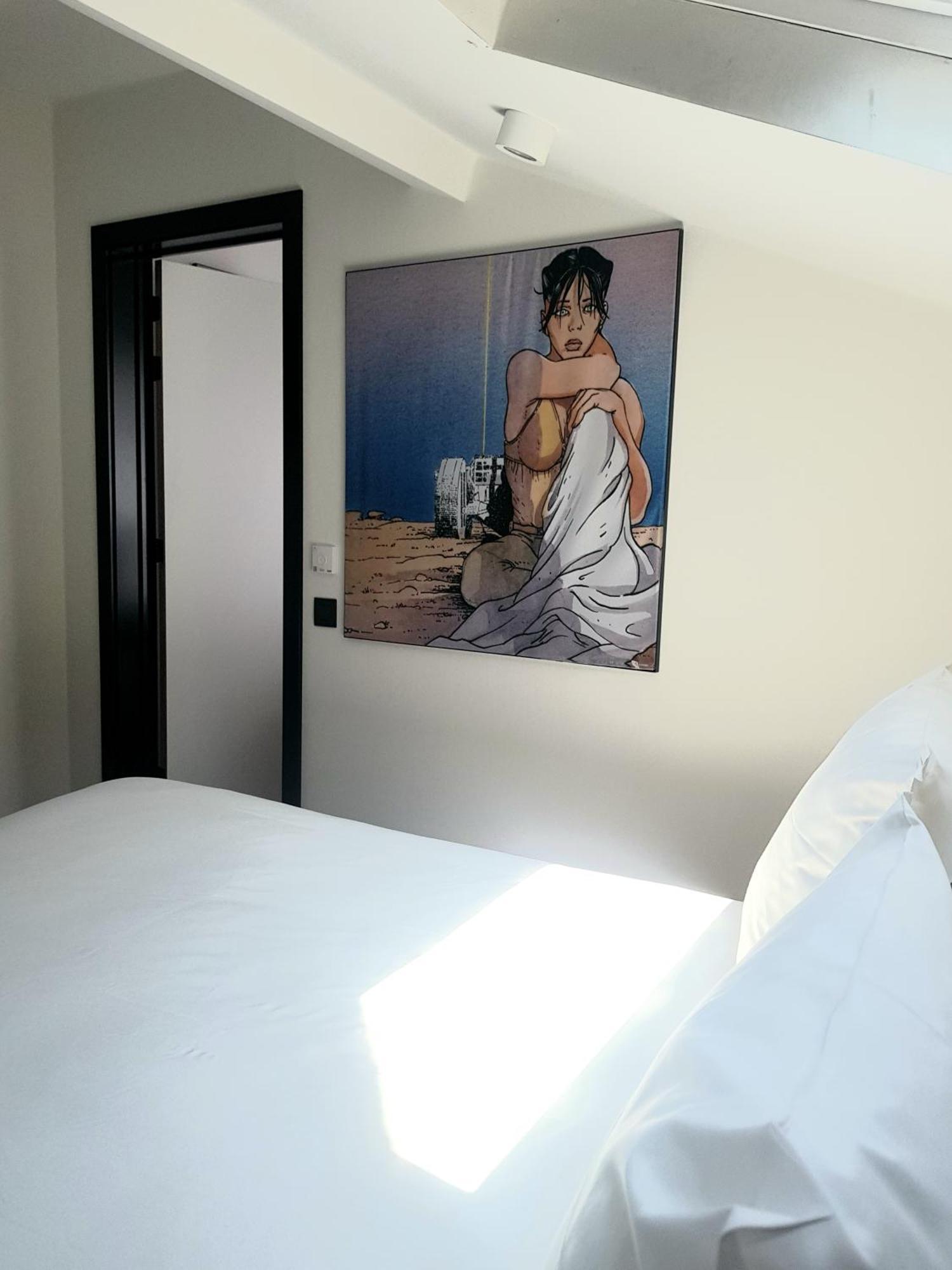 Comic Art Hotel Ghent Exterior photo