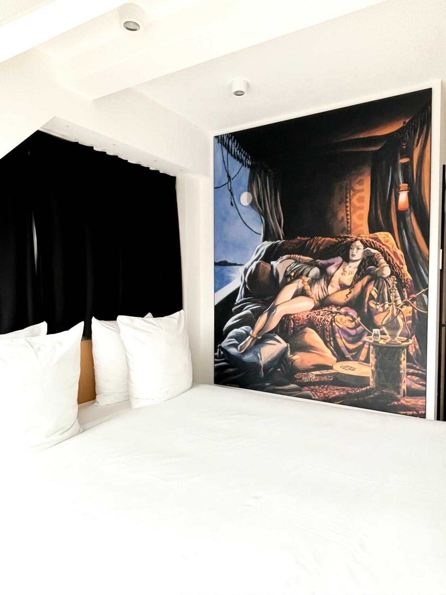 Comic Art Hotel Ghent Exterior photo