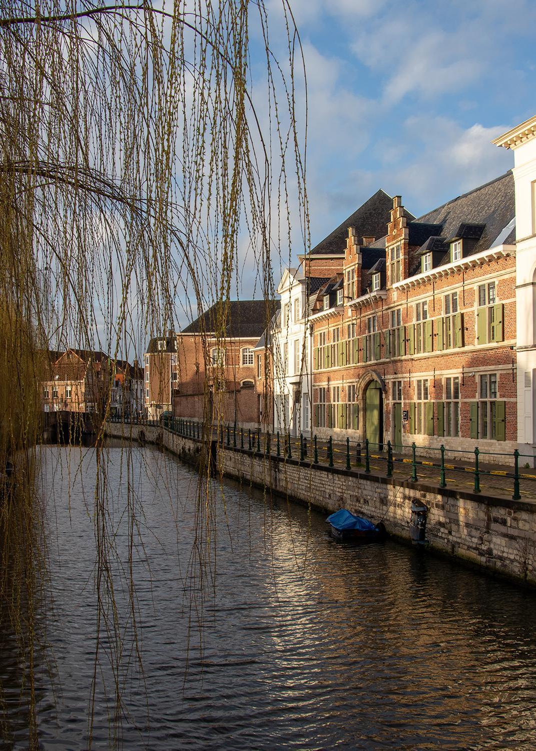 Comic Art Hotel Ghent Exterior photo